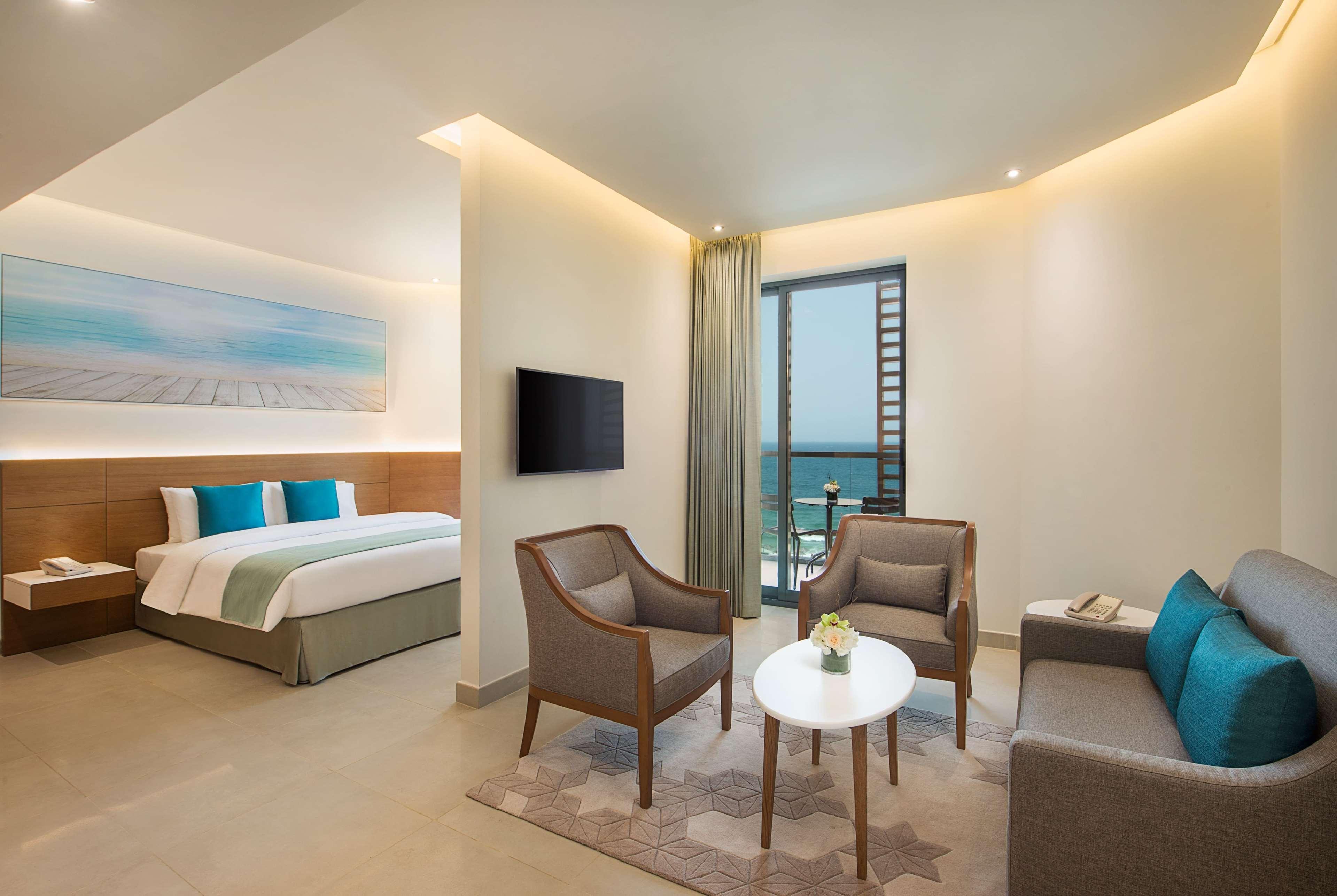 Готель Wyndham Garden Ajman Corniche Екстер'єр фото