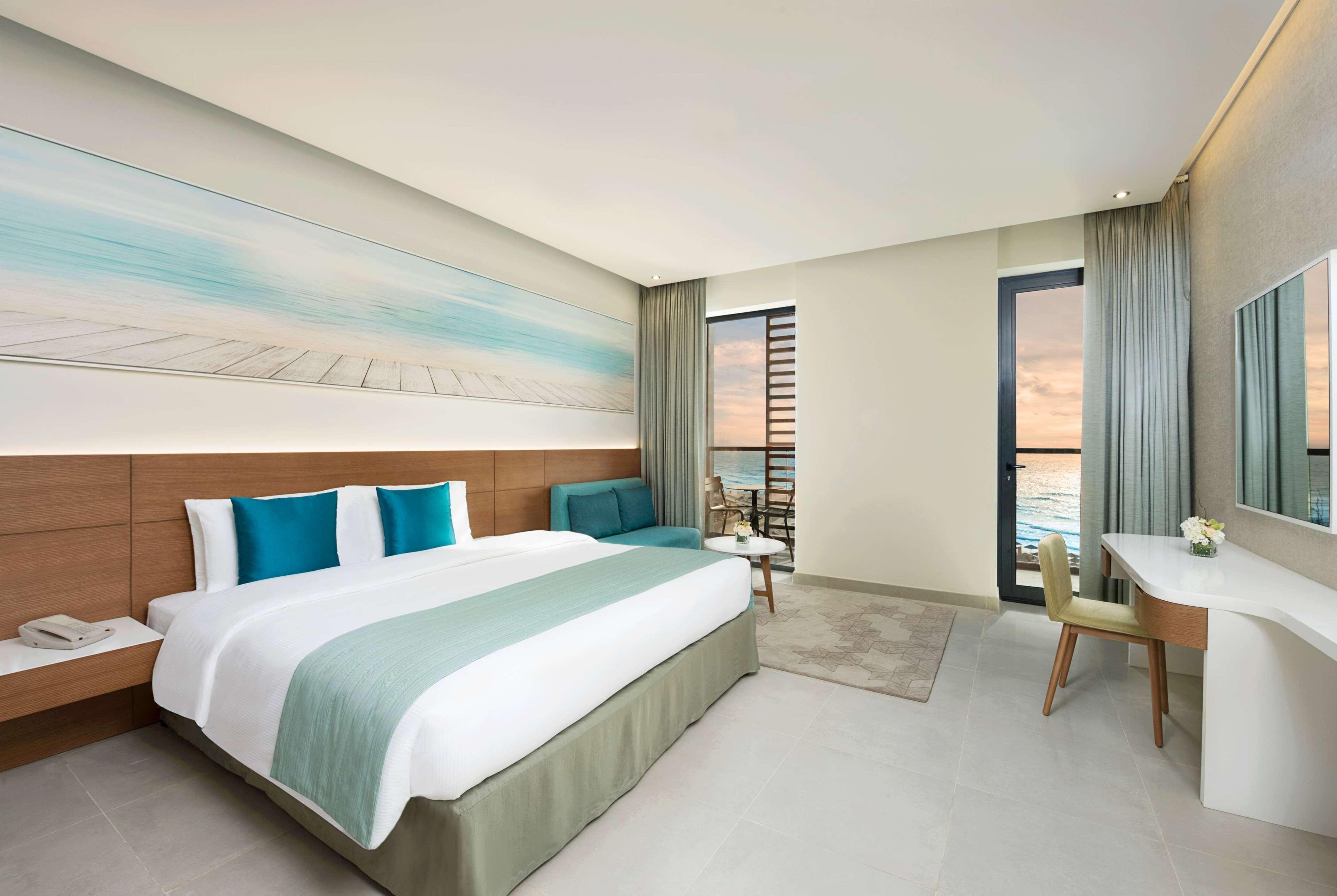 Готель Wyndham Garden Ajman Corniche Екстер'єр фото